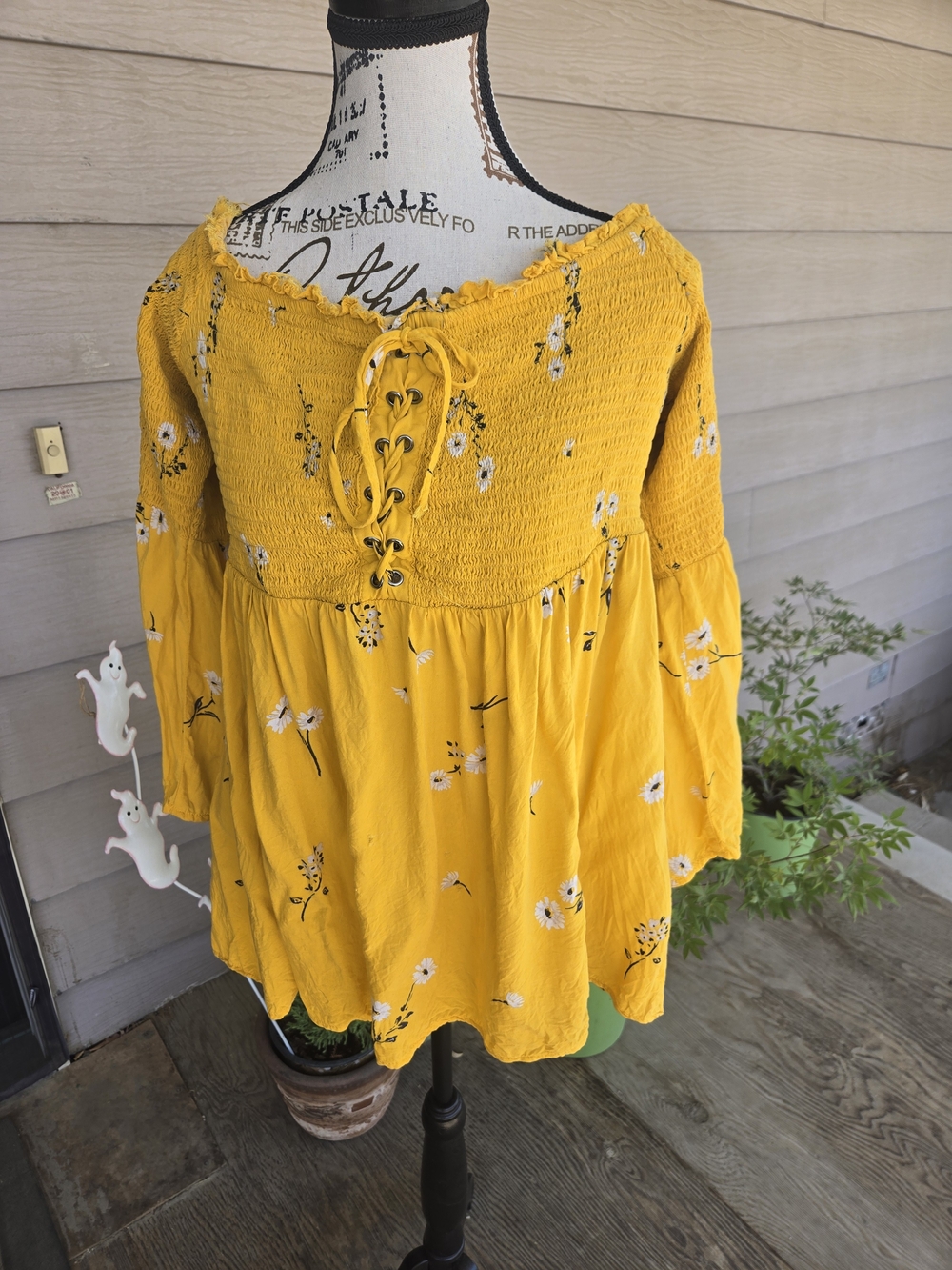Torrid Bright Yellow Smocked Babydoll Off Shoulder Top. Size 2XL